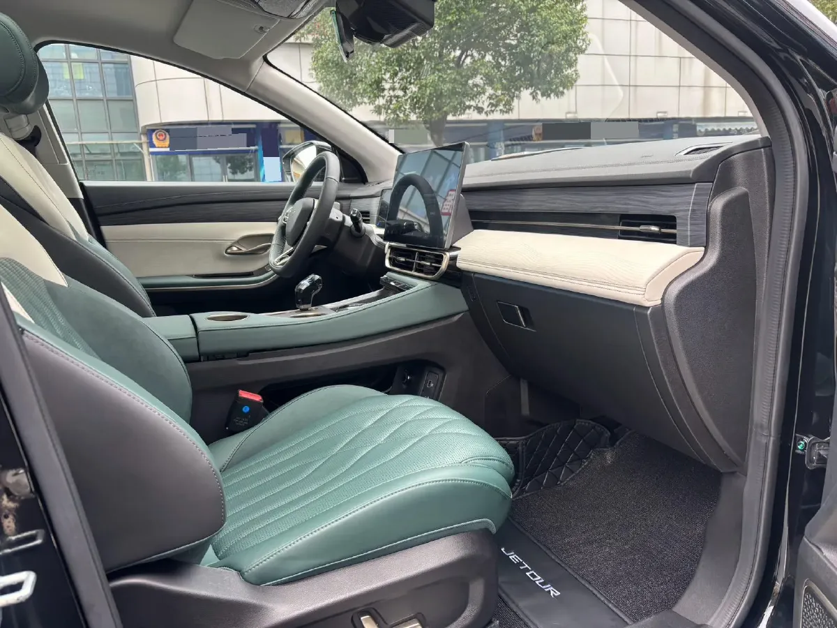 2023 Jetour Traveller 2.0T 254HP L4 7DCT,autocango,china used car exporter,china ev exporter,chinese used car exporter,chinese used ev exporter