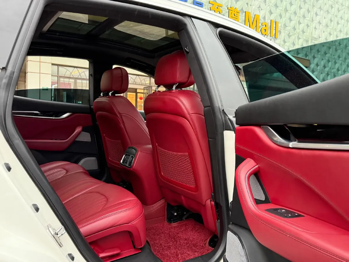 2018 Maserati Levante 3.0T 350HP V6 8AT,autocango,china used car exporter,china ev exporter,chinese used car exporter,chinese used ev exporter