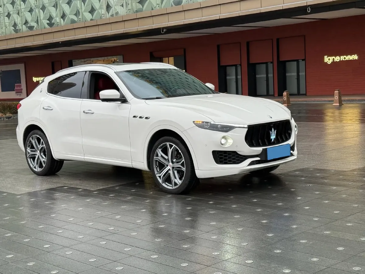 2018 Maserati Levante 3.0T 350HP V6 8AT,autocango,china used car exporter,china ev exporter,chinese used car exporter,chinese used ev exporter