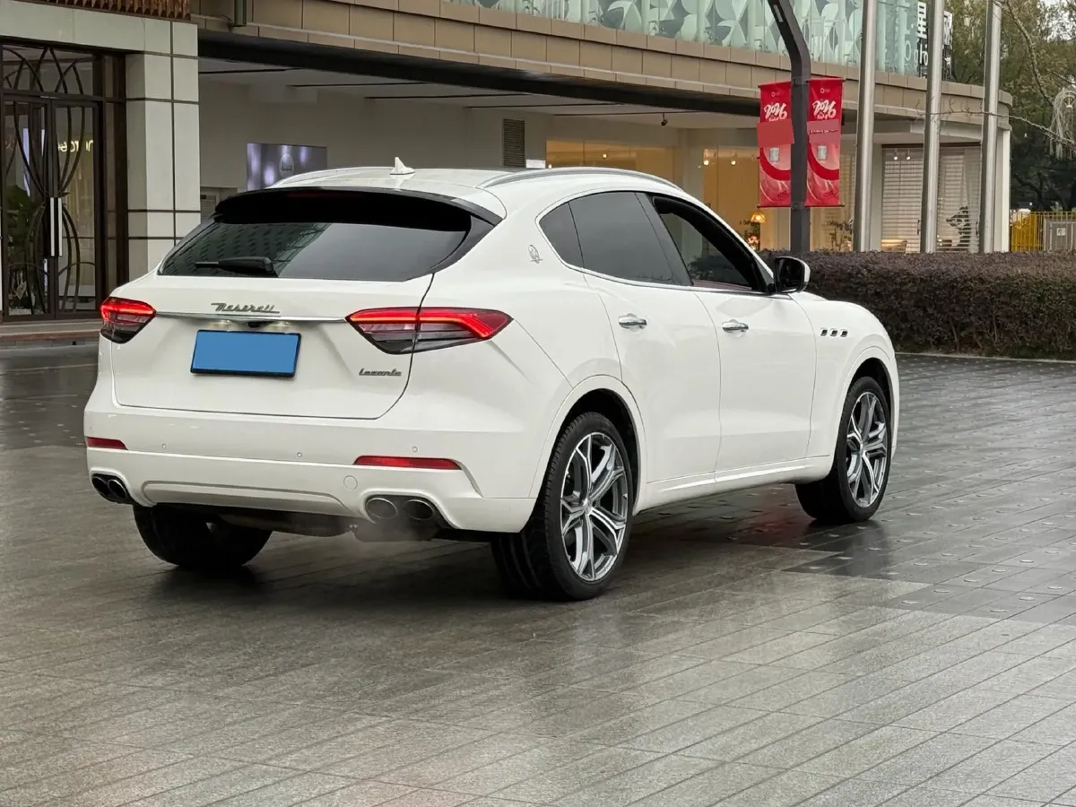 2018 Maserati Levante 3.0T 350HP V6 8AT,autocango,china used car exporter,china ev exporter,chinese used car exporter,chinese used ev exporter