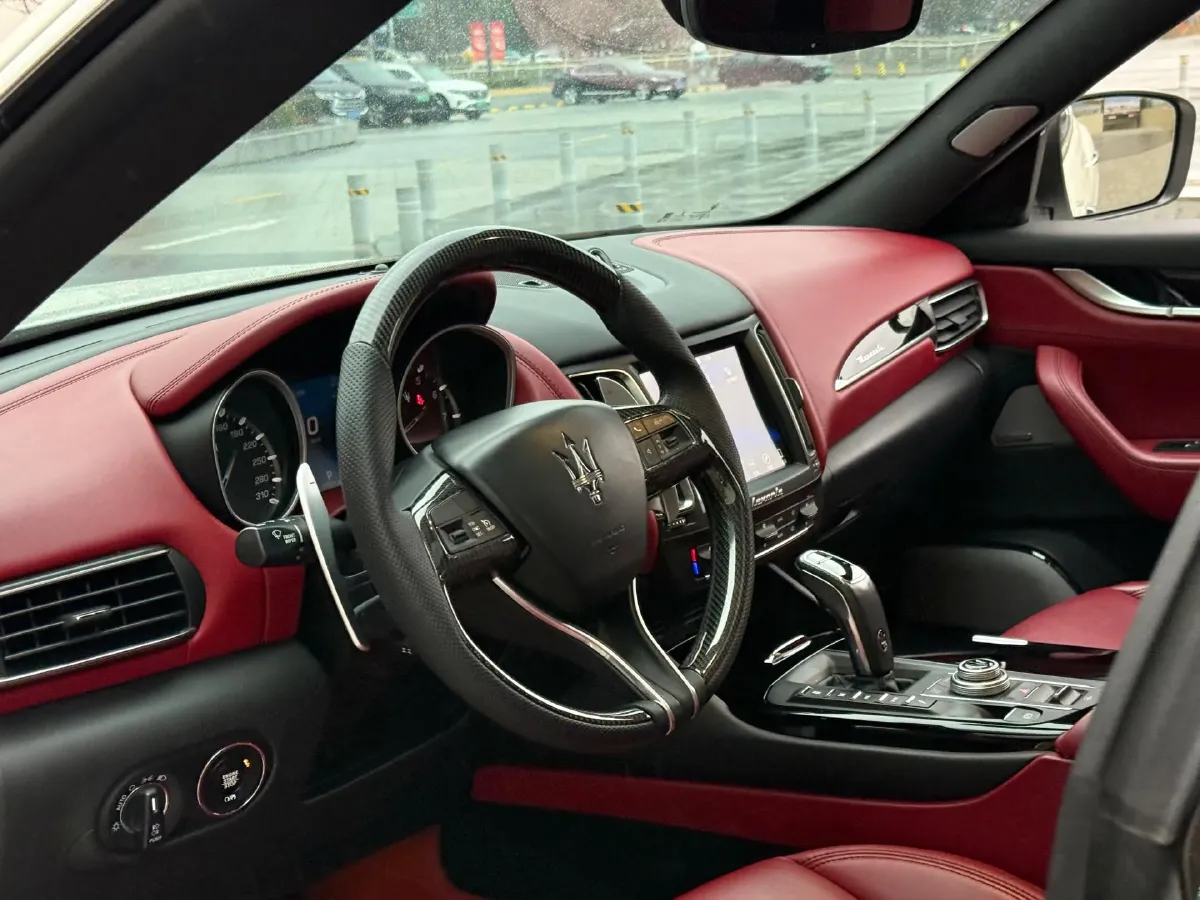 2018 Maserati Levante 3.0T 350HP V6 8AT,autocango,china used car exporter,china ev exporter,chinese used car exporter,chinese used ev exporter