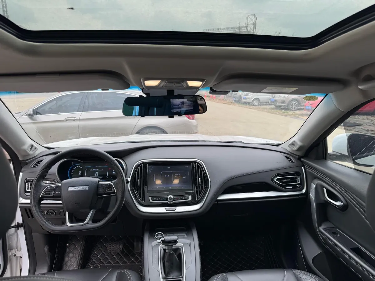 2021 Jetour X70M 1.5T 156HP L4 6DCT,autocango,china used car exporter,china ev exporter,chinese used car exporter,chinese used ev exporter