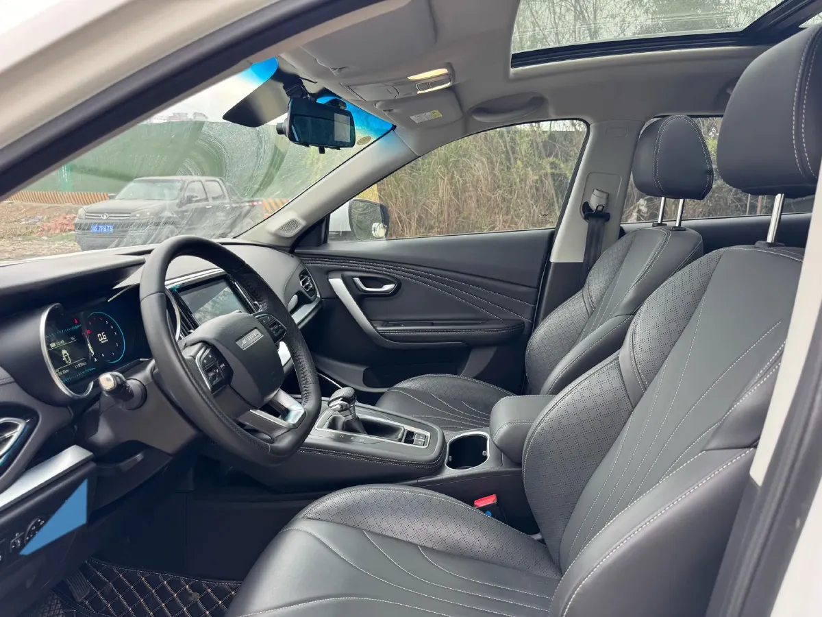 2021 Jetour X70M 1.5T 156HP L4 6DCT,autocango,china used car exporter,china ev exporter,chinese used car exporter,chinese used ev exporter