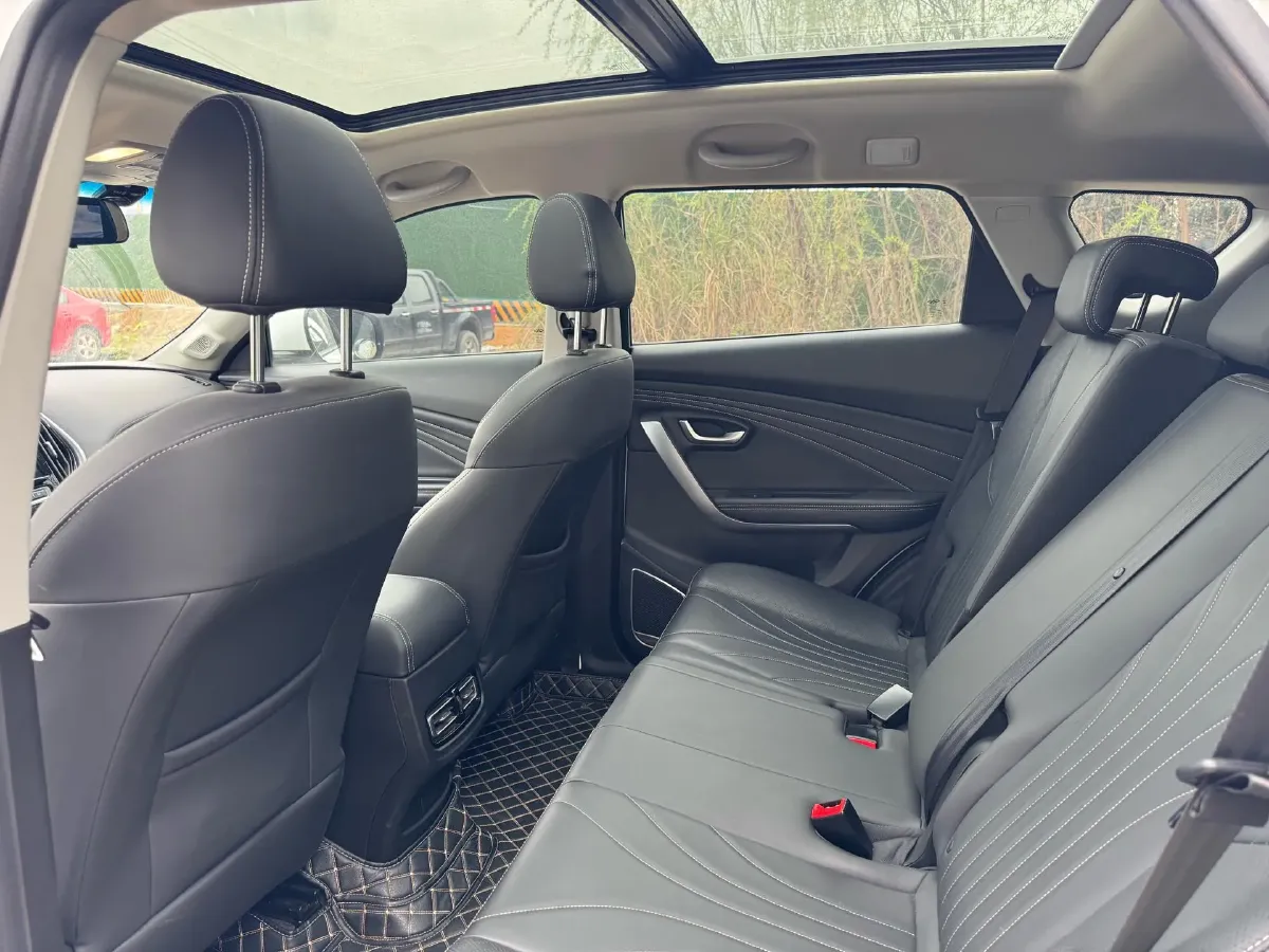 2021 Jetour X70M 1.5T 156HP L4 6DCT,autocango,china used car exporter,china ev exporter,chinese used car exporter,chinese used ev exporter