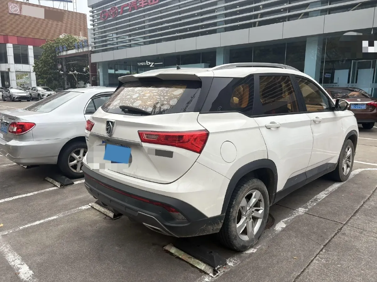 2018 BaoJun 530 1.5T 150HP L4 6MT,autocango,china used car exporter,china ev exporter,chinese used car exporter,chinese used ev exporter