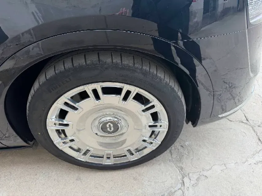 2024 AITO AITO M9 1.5T 152HP L4 REEV 42KWH,autocango,china used car exporter,china ev exporter,chinese used car exporter,chinese used ev exporter