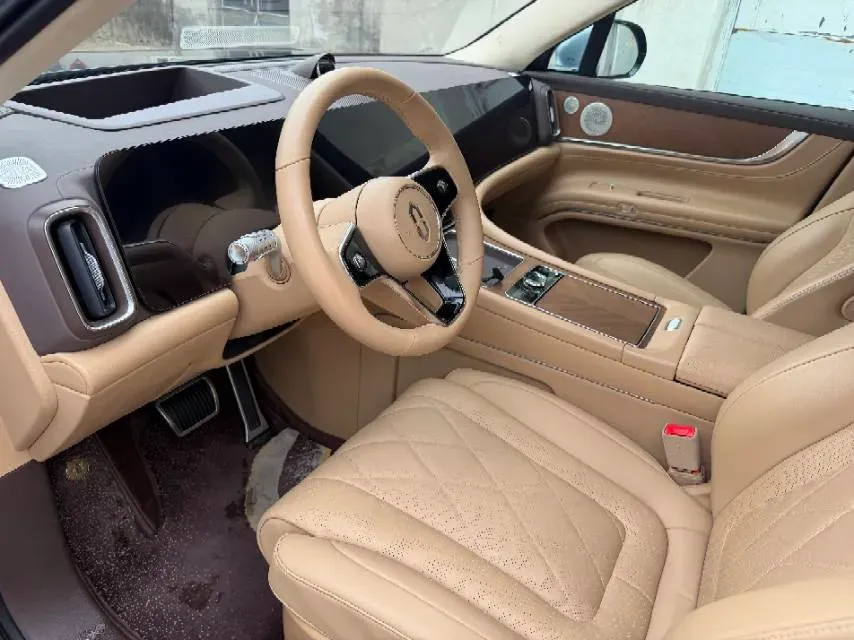 2024 AITO AITO M9 1.5T 152HP L4 REEV 42KWH,autocango,china used car exporter,china ev exporter,chinese used car exporter,chinese used ev exporter