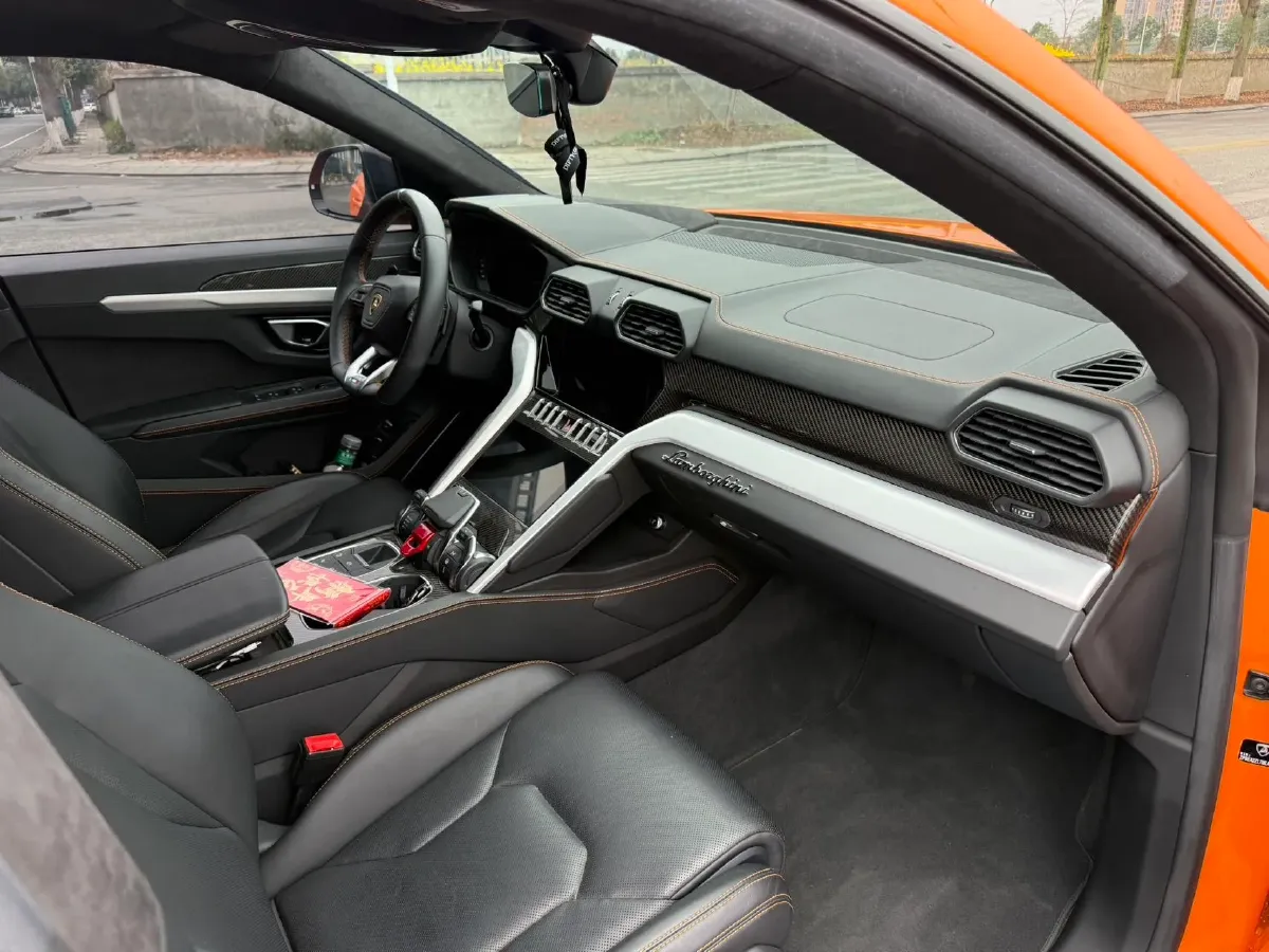 2021 Lamborghini Urus 4.0T 641HP V8 8AT,autocango,china used car exporter,china ev exporter,chinese used car exporter,chinese used ev exporter