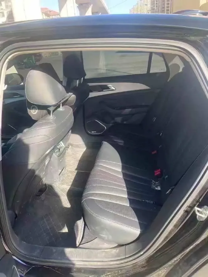 2025 HongQi H5 1.5T 150HP L4 1DHT PHEV,autocango,china used car exporter,china ev exporter,chinese used car exporter,chinese used ev exporter