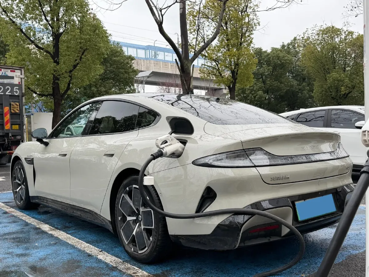 2024 MI SU7 BEV 73.6KWH,autocango,china used car exporter,china ev exporter,chinese used car exporter,chinese used ev exporter