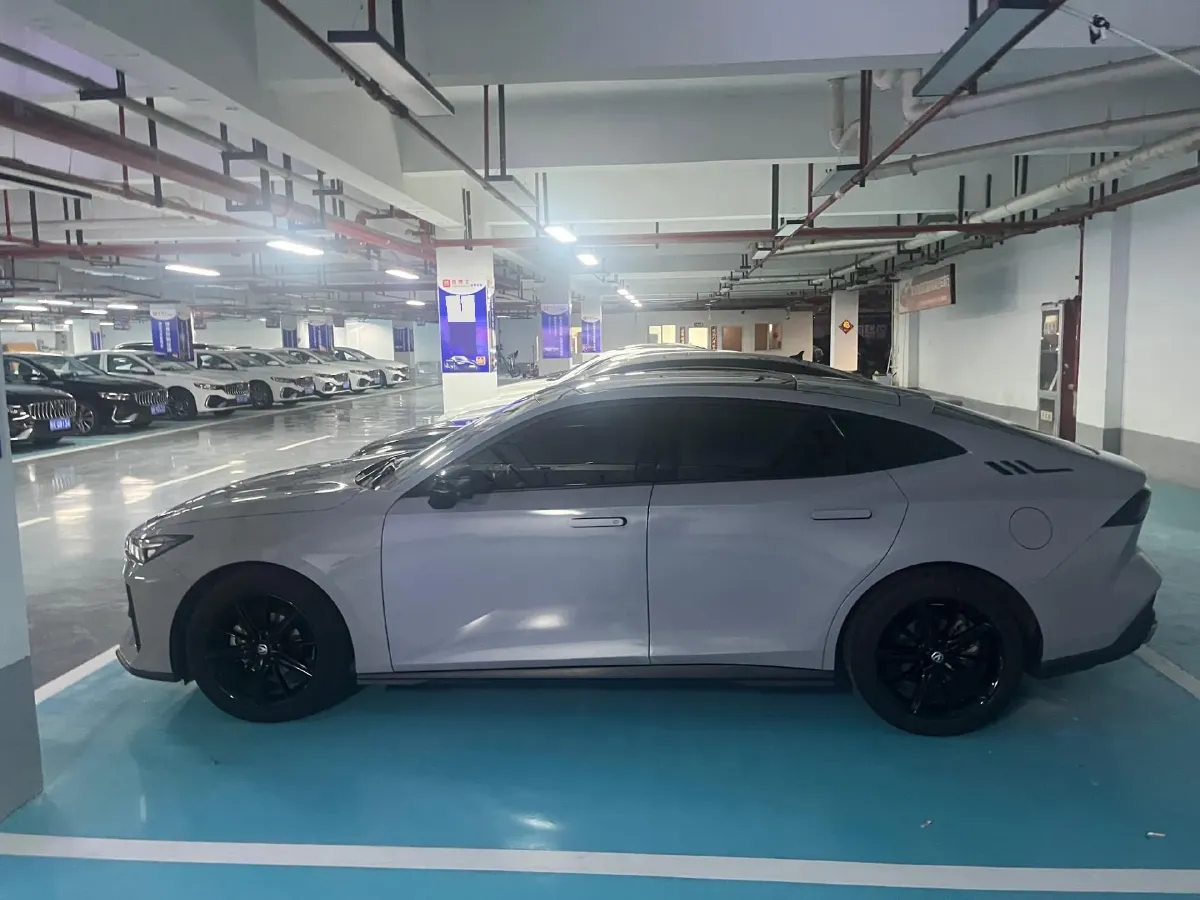 2024 ChangAn UNI-V 1.5T 188HP L4 7DCT,autocango,china used car exporter,china ev exporter,chinese used car exporter,chinese used ev exporter