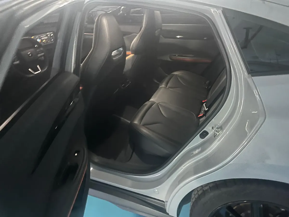 2024 ChangAn UNI-V 1.5T 188HP L4 7DCT,autocango,china used car exporter,china ev exporter,chinese used car exporter,chinese used ev exporter