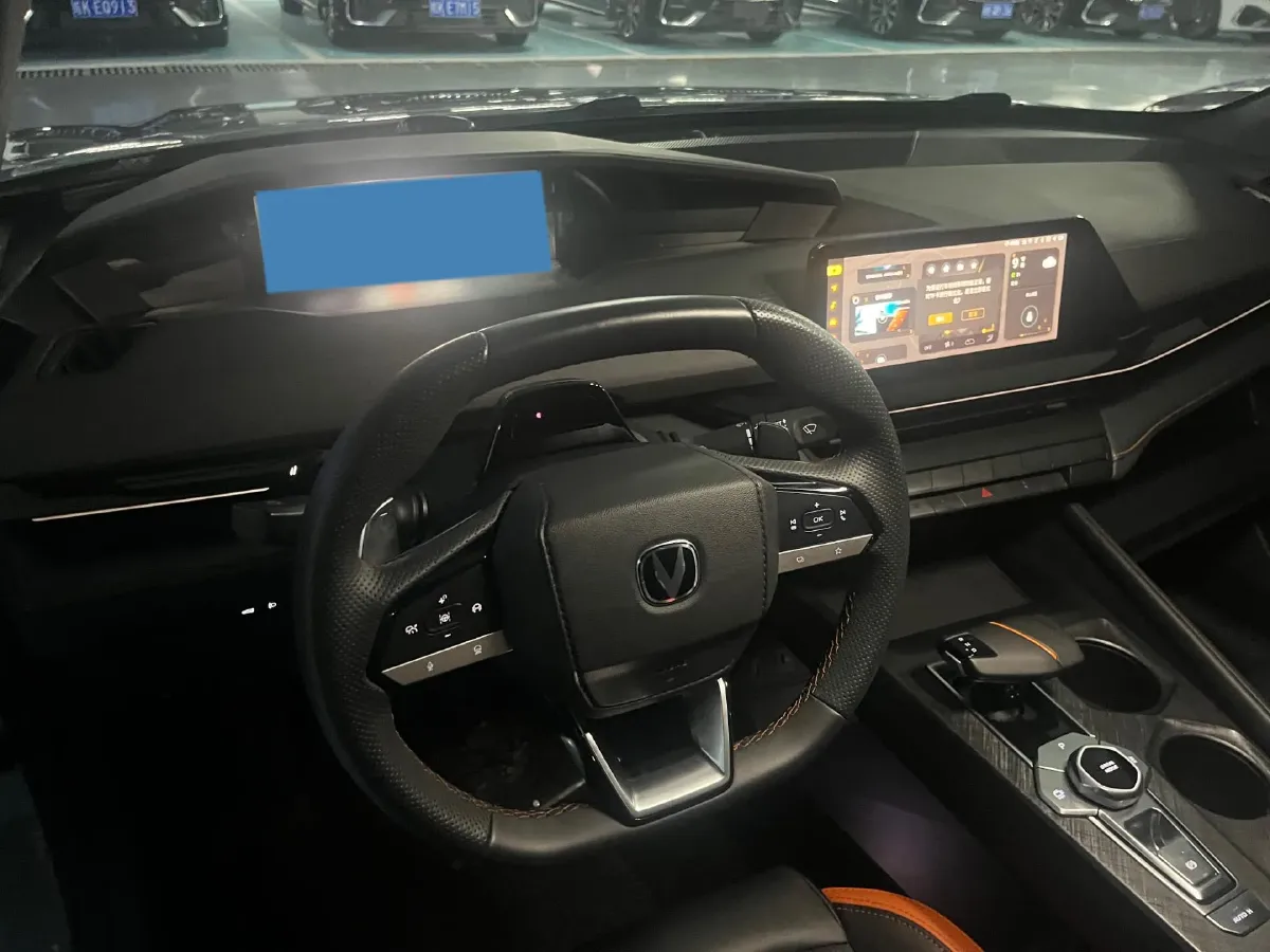 2024 ChangAn UNI-V 1.5T 188HP L4 7DCT,autocango,china used car exporter,china ev exporter,chinese used car exporter,chinese used ev exporter