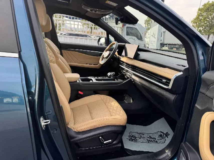 2023 Geely Okavango L 2.0T 218HP L4 7DCT,autocango,china used car exporter,china ev exporter,chinese used car exporter,chinese used ev exporter