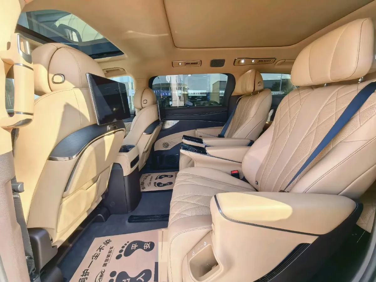 2025 Denza D9 1.5T 156HP L4 E-CVT PHEV 40KWH,autocango,china used car exporter,china ev exporter,chinese used car exporter,chinese used ev exporter