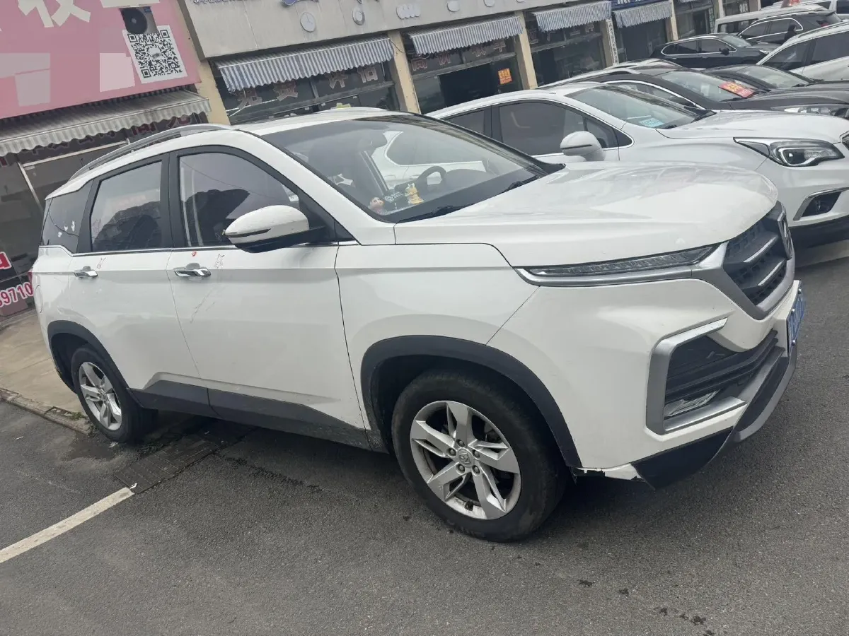 2018 BaoJun 530 1.5T 150HP L4 6MT,autocango,china used car exporter,china ev exporter,chinese used car exporter,chinese used ev exporter