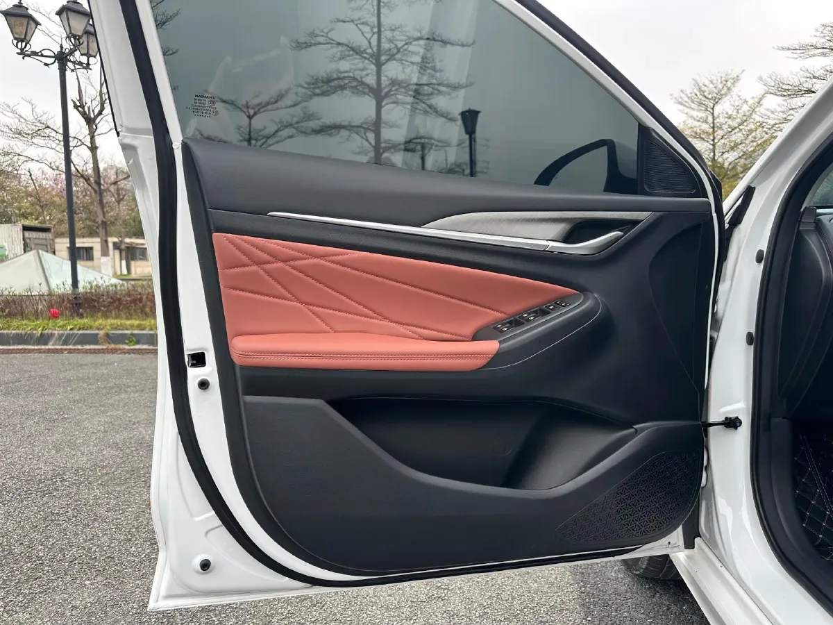 2022 ChangAn Eado 1.4T 160HP L4 7DCT,autocango,china used car exporter,china ev exporter,chinese used car exporter,chinese used ev exporter