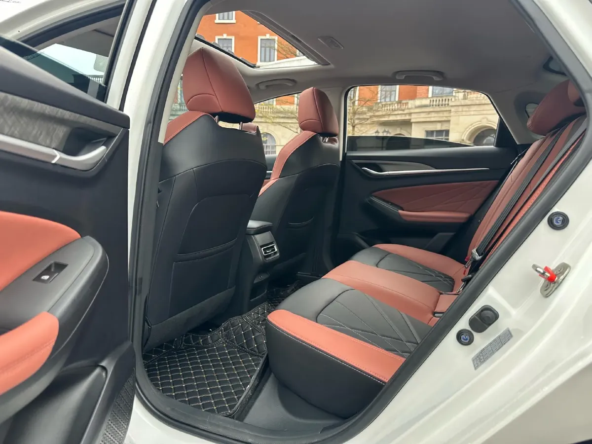 2022 ChangAn Eado 1.4T 160HP L4 7DCT,autocango,china used car exporter,china ev exporter,chinese used car exporter,chinese used ev exporter