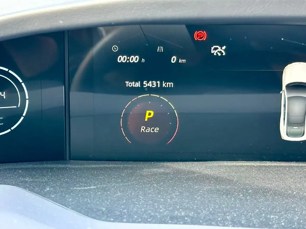 2022 ChangAn UNI-V 1.5T 188HP L4 7DCT,autocango,china used car exporter,china ev exporter,chinese used car exporter,chinese used ev exporter