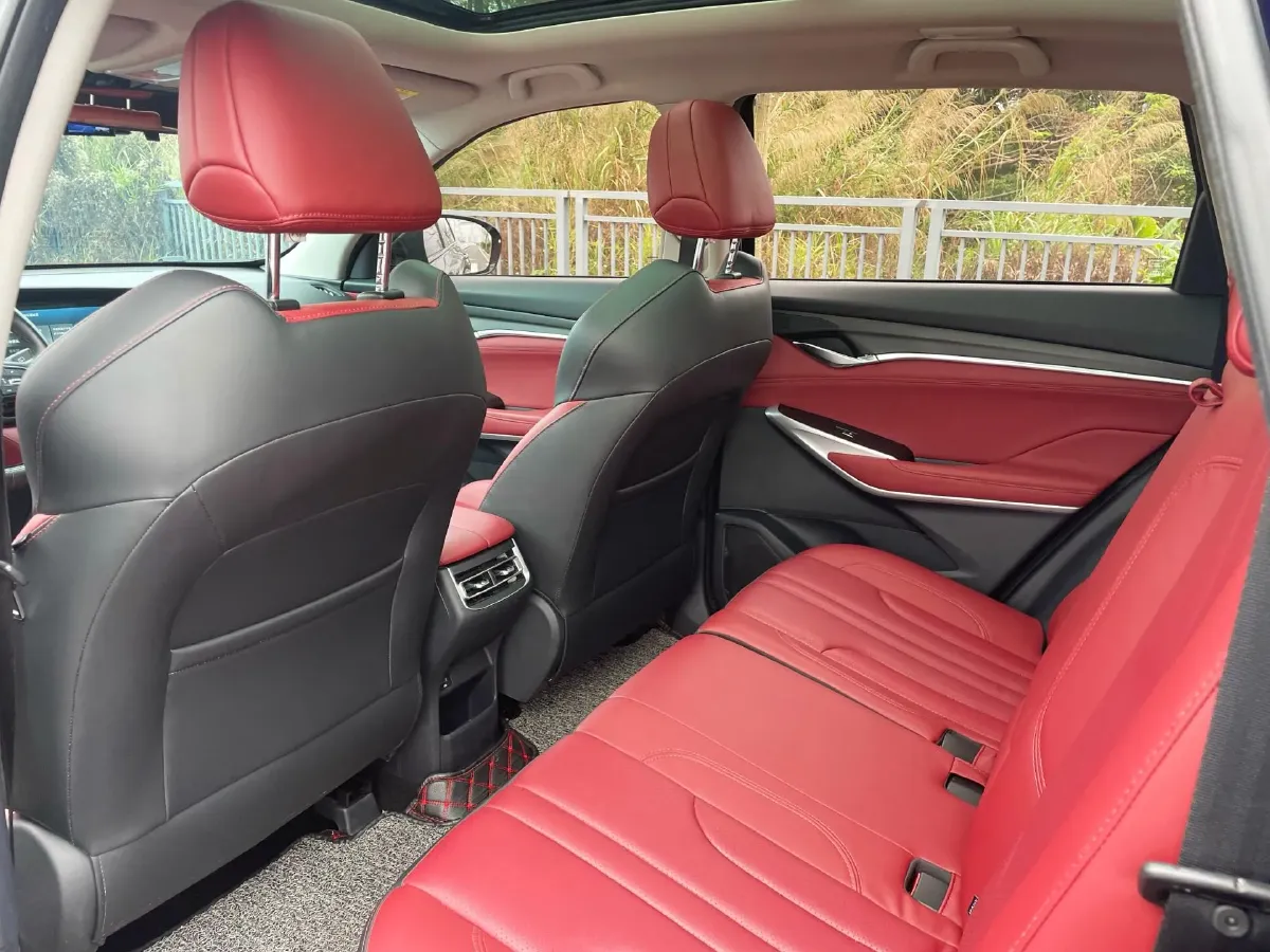 2020 ChangAn CS75 Plus 1.5T 178HP L4 6AT,autocango,china used car exporter,china ev exporter,chinese used car exporter,chinese used ev exporter