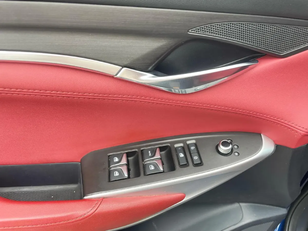 2020 ChangAn CS75 Plus 1.5T 178HP L4 6AT,autocango,china used car exporter,china ev exporter,chinese used car exporter,chinese used ev exporter