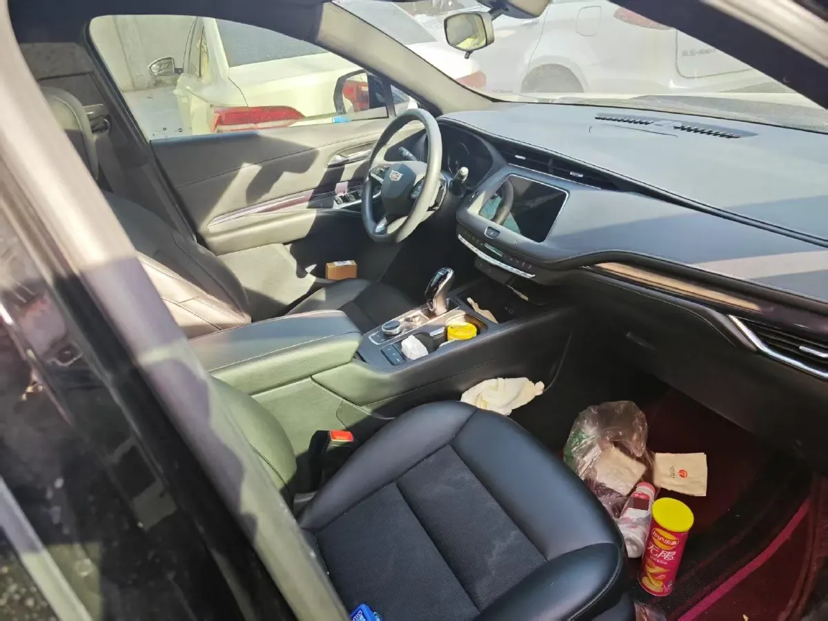 2020 Cadillac XT4 2.0T 237HP L4 9AT,autocango,china used car exporter,china ev exporter,chinese used car exporter,chinese used ev exporter