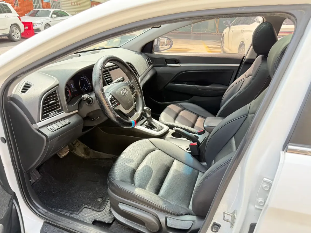 2016 Hyundai Elantra 1.6L 130HP L4 6AT,autocango,china used car exporter,china ev exporter,chinese used car exporter,chinese used ev exporter
