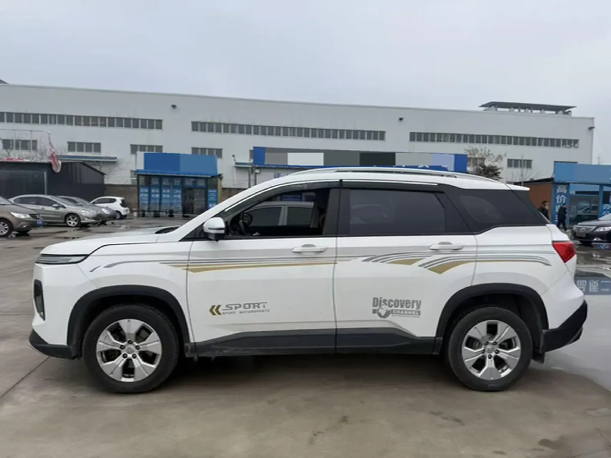 2020 BaoJun 530 1.5T 147HP L4 6MT,autocango,china used car exporter,china ev exporter,chinese used car exporter,chinese used ev exporter