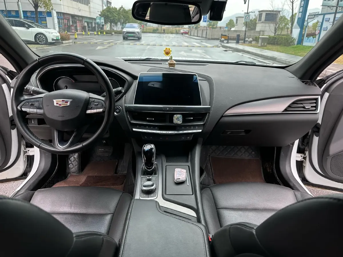 2022 Cadillac CT5 2.0T 237HP L4 10AT,autocango,china used car exporter,china ev exporter,chinese used car exporter,chinese used ev exporter