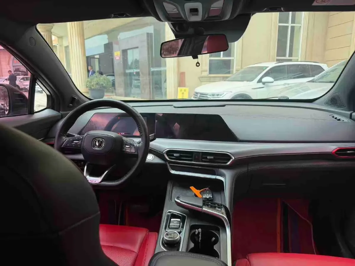 2020 ChangAn UNI-T 1.5T 180HP L4 7DCT,autocango,china used car exporter,china ev exporter,chinese used car exporter,chinese used ev exporter