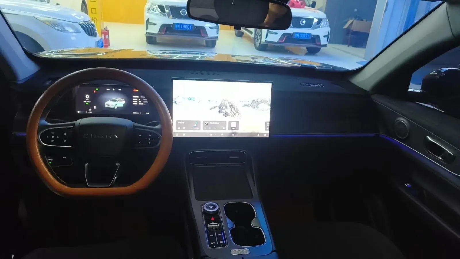 2025 Chery Tiggo 8 Plus 1.6T 197HP L4 7DCT,autocango,china used car exporter,china ev exporter,chinese used car exporter,chinese used ev exporter