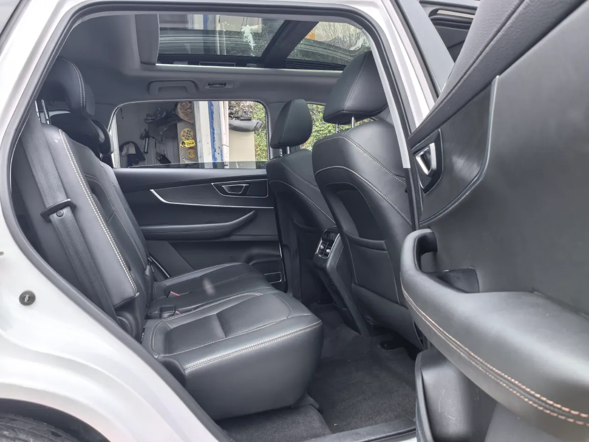 2021 Chery Tiggo 8 1.5T 156HP L4 6MT,autocango,china used car exporter,china ev exporter,chinese used car exporter,chinese used ev exporter