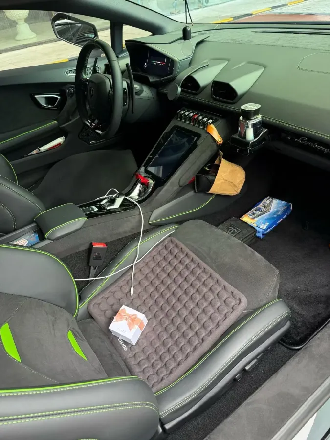 2023 Lamborghini Huracán 5.2L 640HP V10 7DCT,autocango,china used car exporter,china ev exporter,chinese used car exporter,chinese used ev exporter