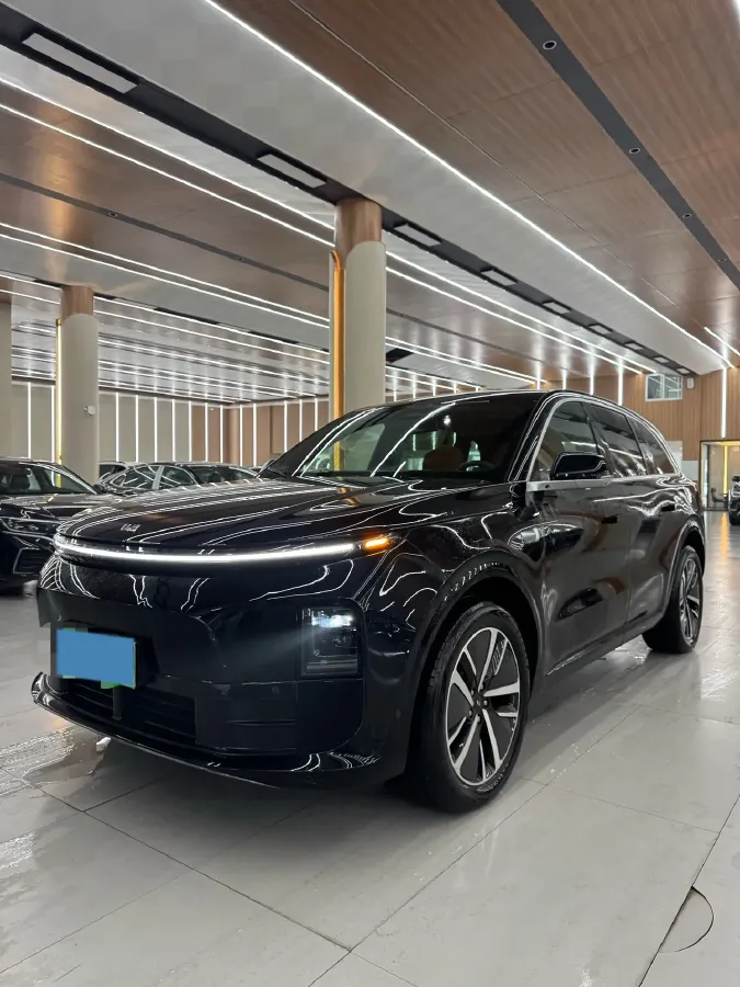 2024 Li L6 Range Extended 154HP L4 REEV 36.8KWH,autocango,china used car exporter,china ev exporter,chinese used car exporter,chinese used ev exporter