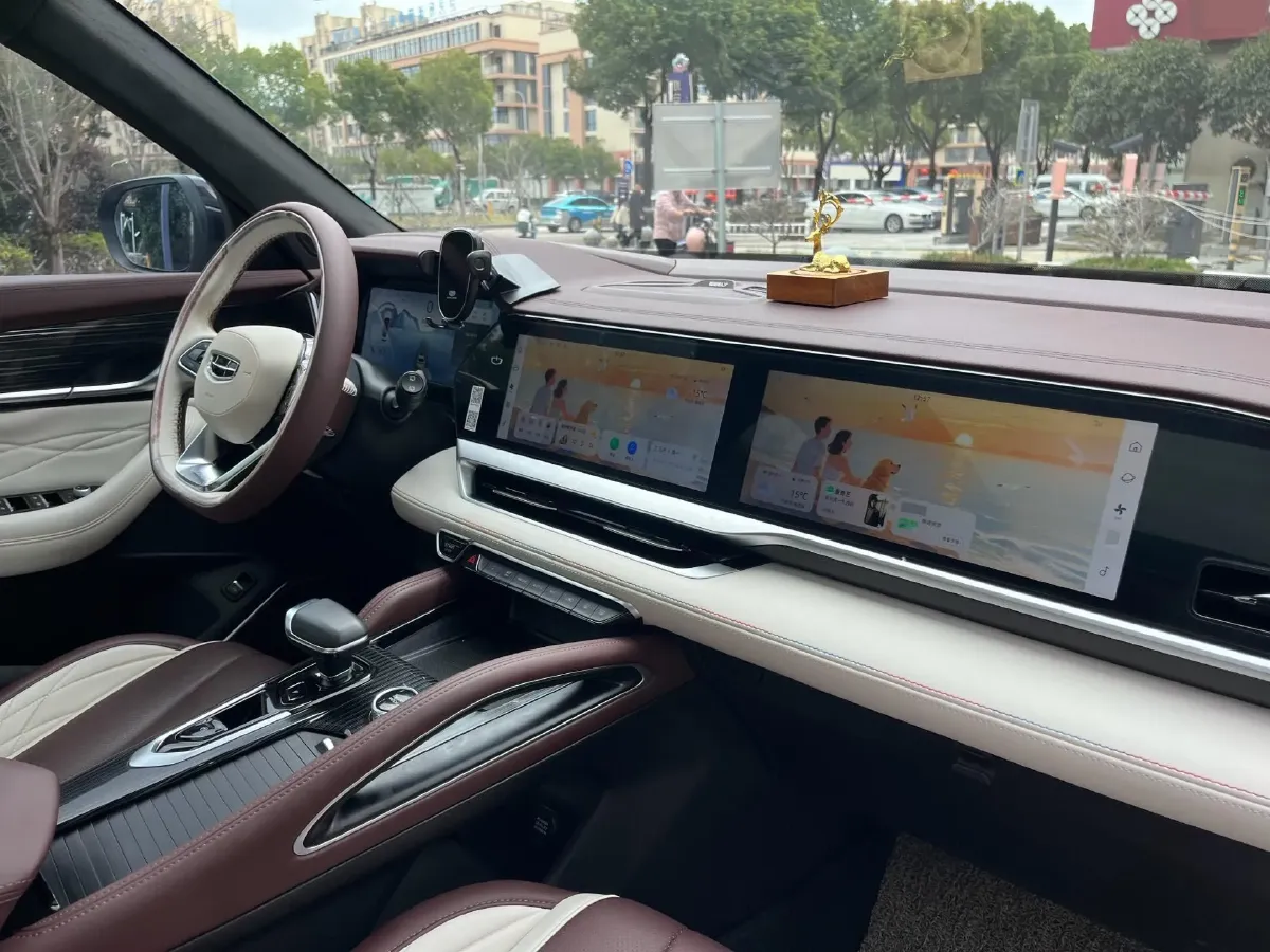 2021 Geely Monjaro 2.0T 218HP L4 7DCT,autocango,china used car exporter,china ev exporter,chinese used car exporter,chinese used ev exporter