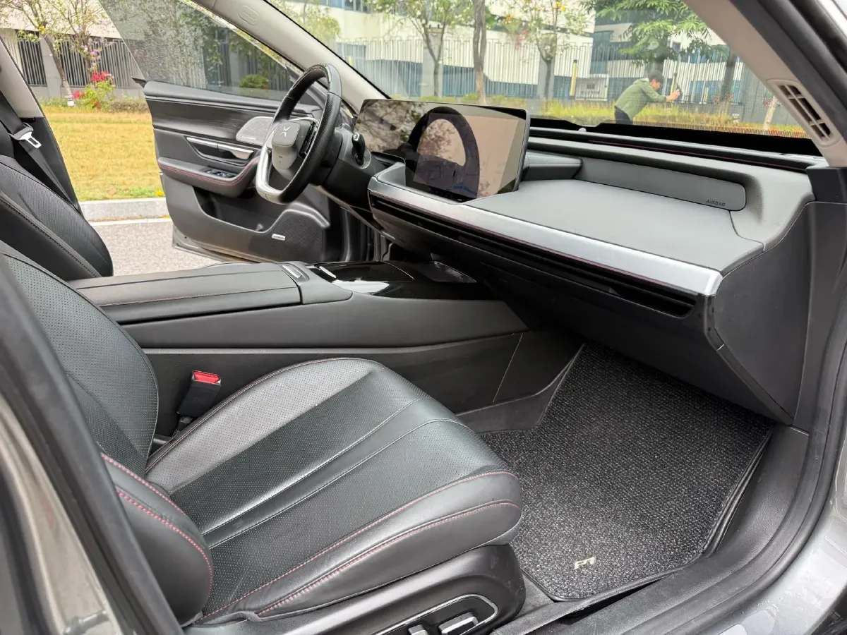 2020 Xpeng P7 BEV 70.8KWH,autocango,china used car exporter,china ev exporter,chinese used car exporter,chinese used ev exporter