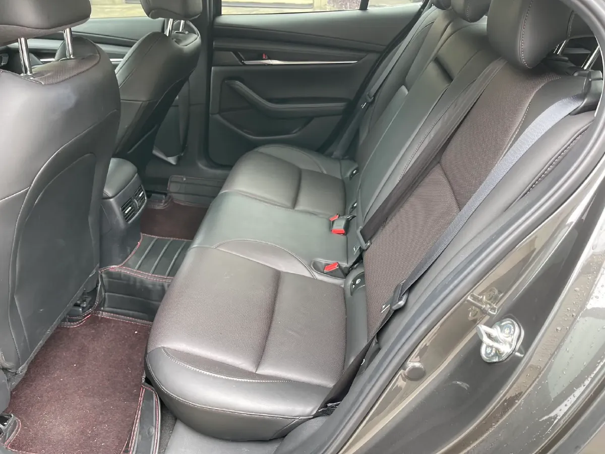 2022 Mazda 3 Axela 2.0L 158HP L4 6AT,autocango,china used car exporter,china ev exporter,chinese used car exporter,chinese used ev exporter