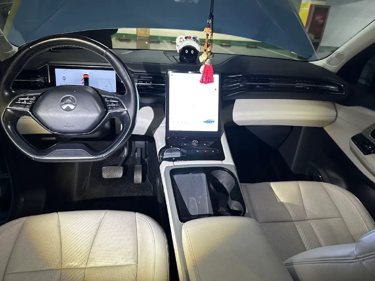 2018 NIO ES8 BEV 70KWH,autocango,china used car exporter,china ev exporter,chinese used car exporter,chinese used ev exporter