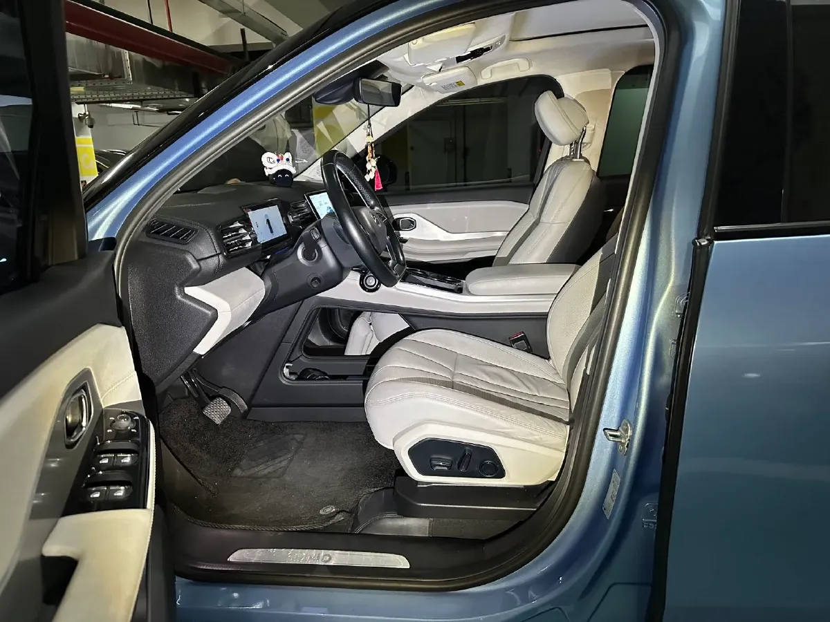 2018 NIO ES8 BEV 70KWH,autocango,china used car exporter,china ev exporter,chinese used car exporter,chinese used ev exporter