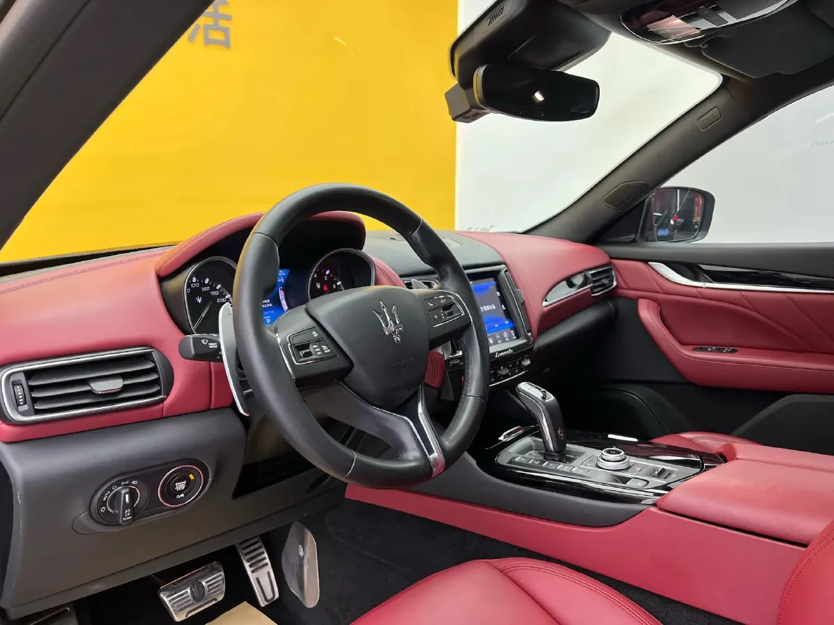 2019 Maserati Levante 3.0T 350HP V6 8AT,autocango,china used car exporter,china ev exporter,chinese used car exporter,chinese used ev exporter