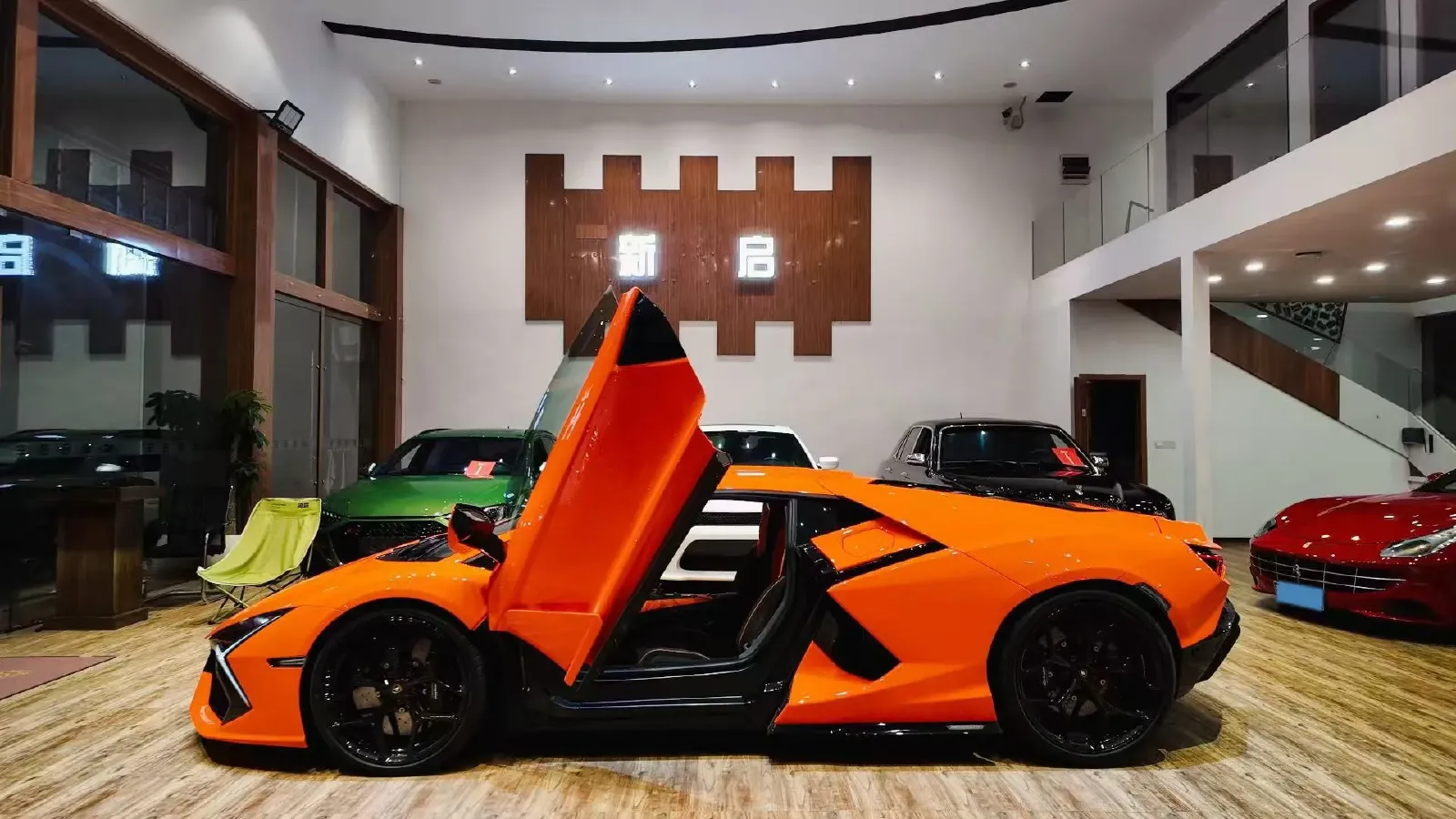 2023 Lamborghini Revuelto 6.5L 826HP V12 8DCT PHEV 3.8KWH,autocango,china used car exporter,china ev exporter,chinese used car exporter,chinese used ev exporter