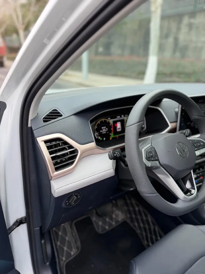 2025 Volkswagen Tharu 1.5T 160HP L4 7DCT,autocango,china used car exporter,china ev exporter,chinese used car exporter,chinese used ev exporter