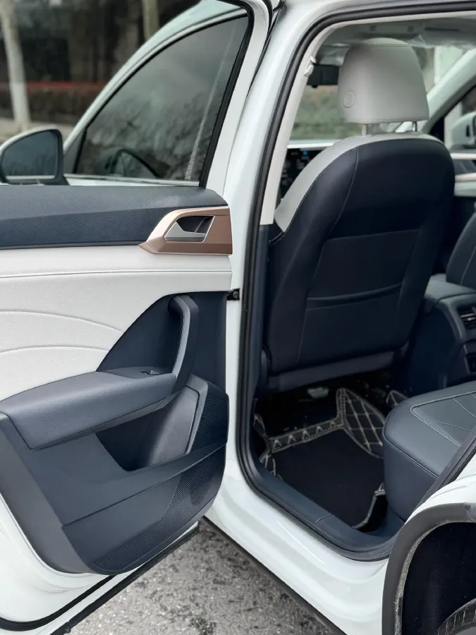 2025 Volkswagen Tharu 1.5T 160HP L4 7DCT,autocango,china used car exporter,china ev exporter,chinese used car exporter,chinese used ev exporter