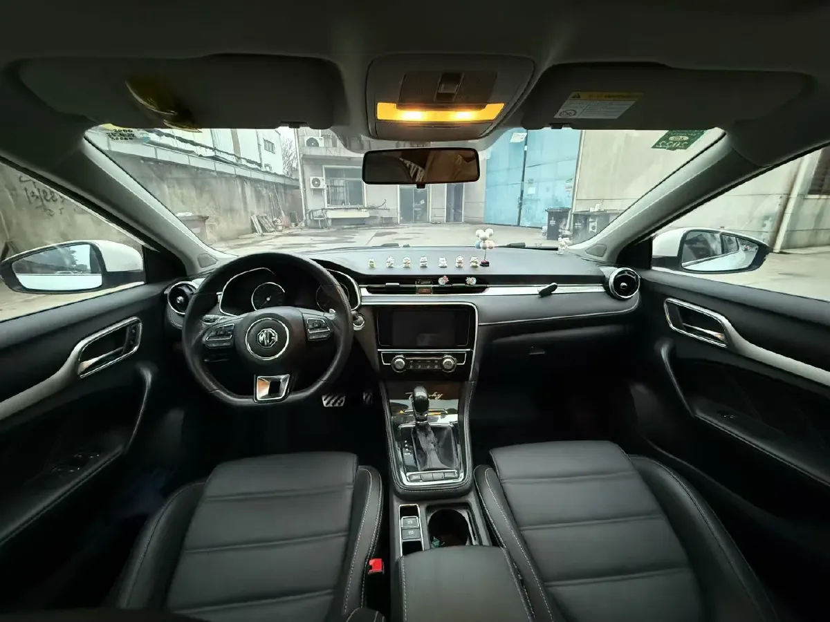 2019 MAXUS D60 1.5T 169HP L4 7DCT,autocango,china used car exporter,china ev exporter,chinese used car exporter,chinese used ev exporter