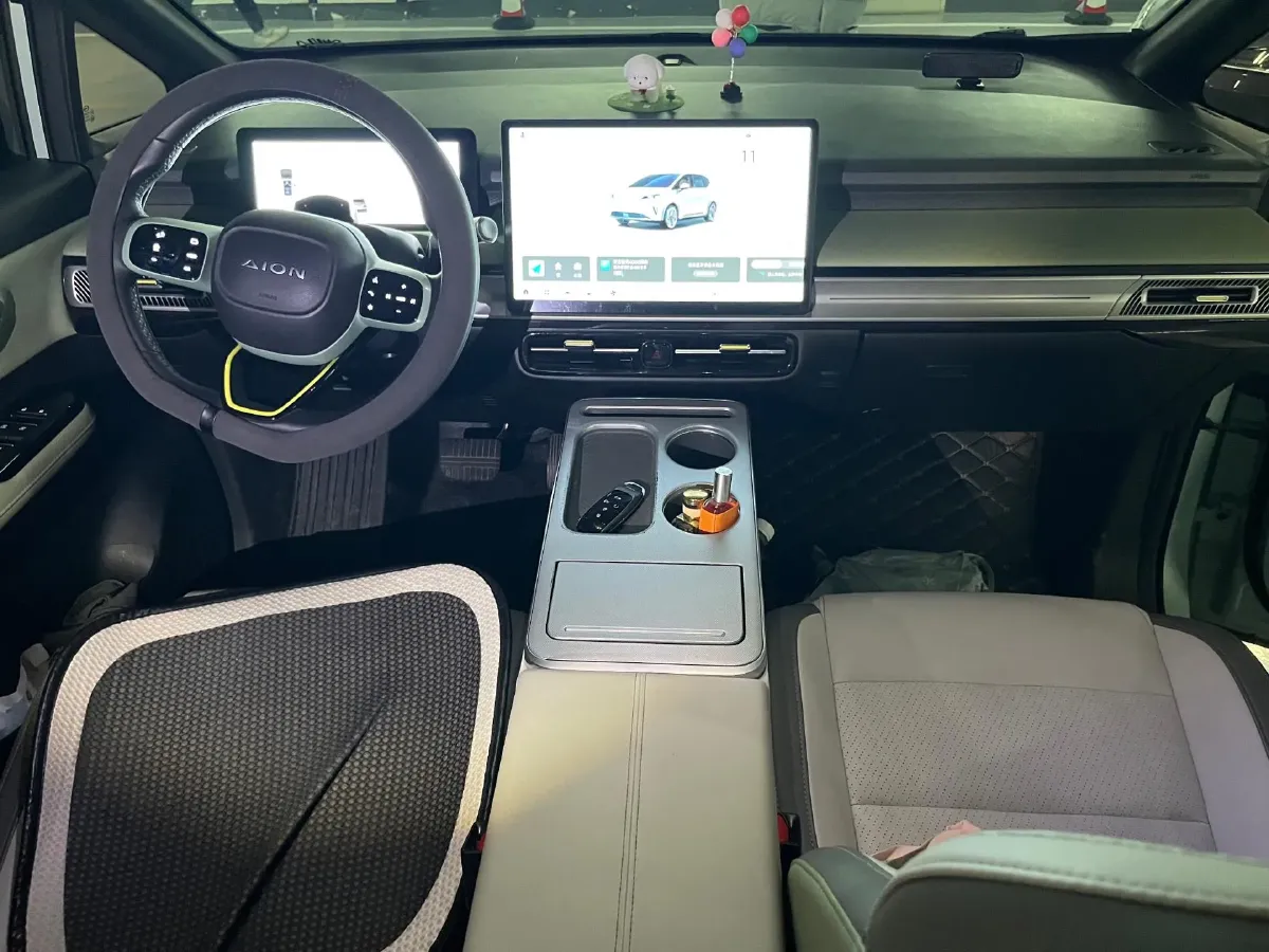 2022 Geely Okavango 1.8T 184HP L4 7DCT,autocango,china used car exporter,china ev exporter,chinese used car exporter,chinese used ev exporter