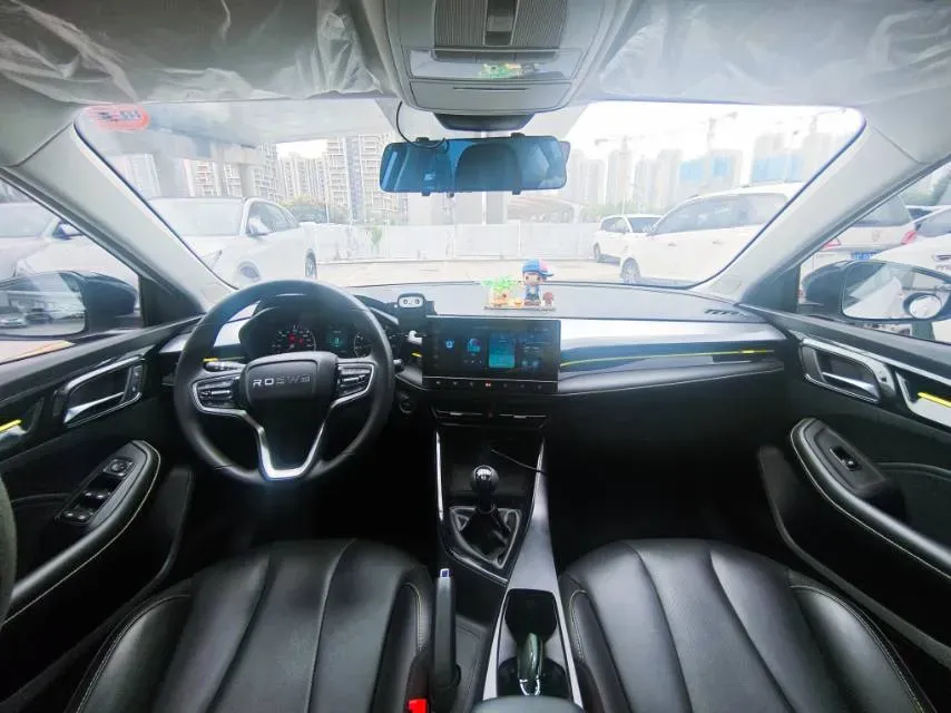 2021 Roewe i5 1.5L 120HP L4 5MT,autocango,china used car exporter,china ev exporter,chinese used car exporter,chinese used ev exporter