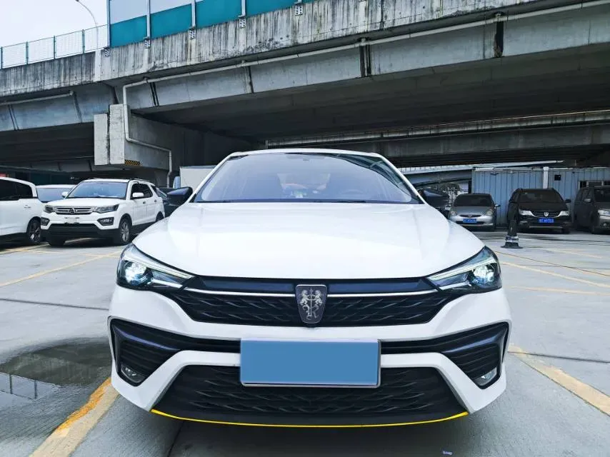 2021 Roewe i5 1.5L 120HP L4 5MT,autocango,china used car exporter,china ev exporter,chinese used car exporter,chinese used ev exporter