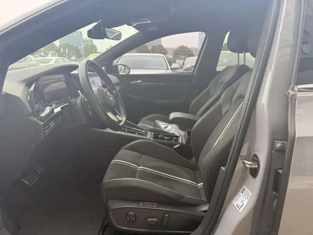 2021 Volkswagen Golf 1.4T 150HP L4 7DCT,autocango,china used car exporter,china ev exporter,chinese used car exporter,chinese used ev exporter