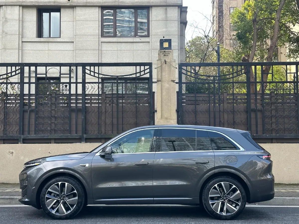 2024 Li L6 Range Extended 154HP L4 REEV 36.8KWH,autocango,china used car exporter,china ev exporter,chinese used car exporter,chinese used ev exporter