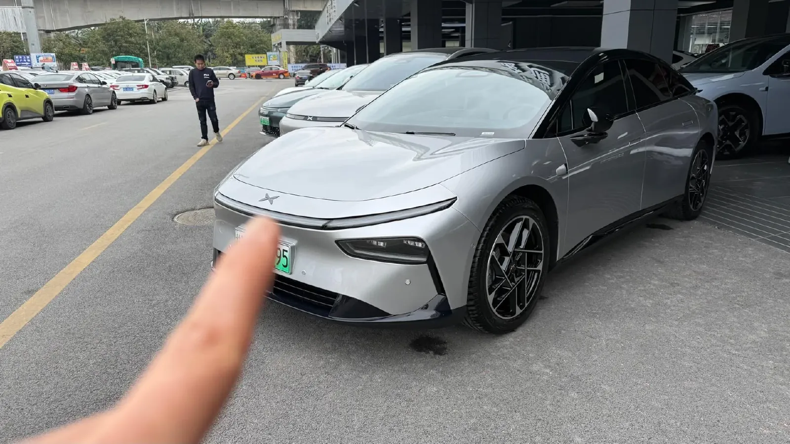 2024 Xpeng P7+ BEV 76.3KWH,autocango,china used car exporter,china ev exporter,chinese used car exporter,chinese used ev exporter